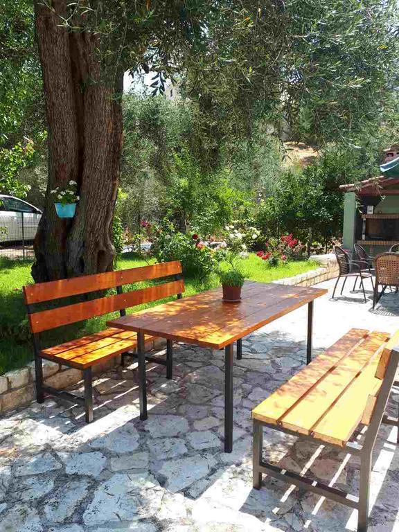 Sivota Apartments Parthenia Exterior photo